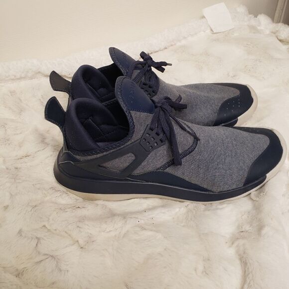 Air Jordan Fly 89 Athletic Shoes - Picture 4 of 10